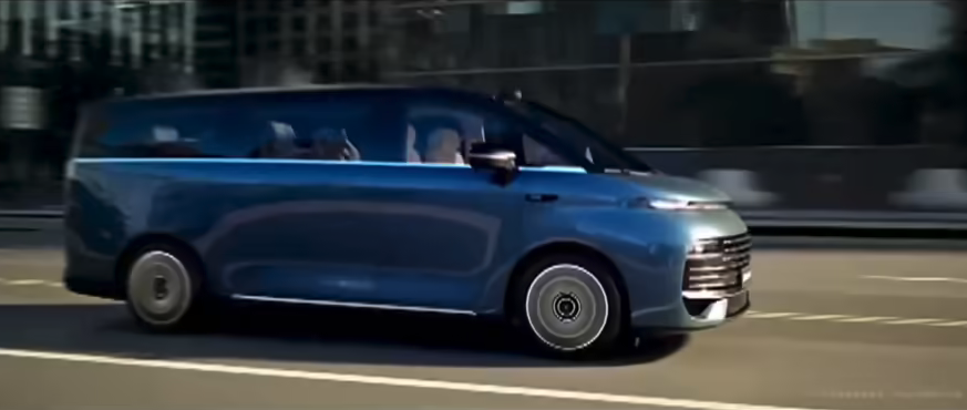 2025广州车展：吉利银河V900增程MPV全球首秀 V系列首款车型携多重黑科技登场